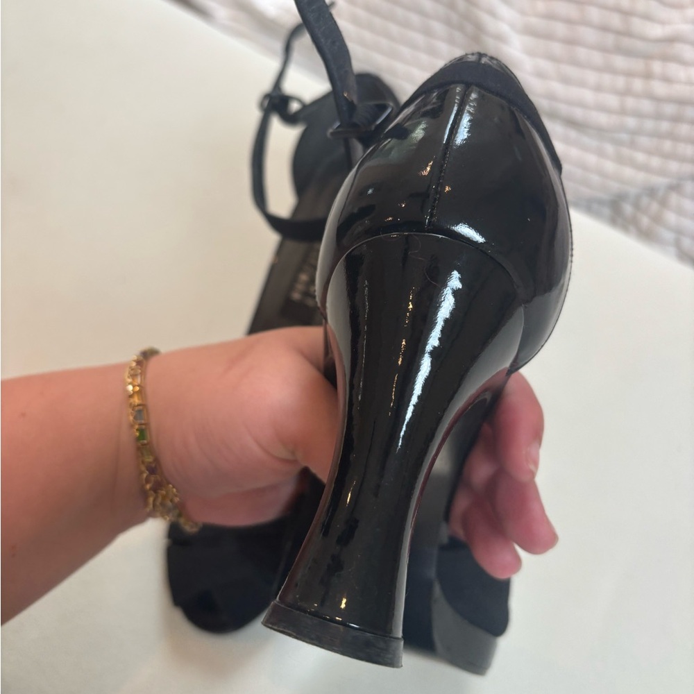Stuart Weitzman Black Heels with Polished Finish - Picture 6 of 9